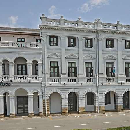Royale Chulan Penang Hotel George Town Exterior photo