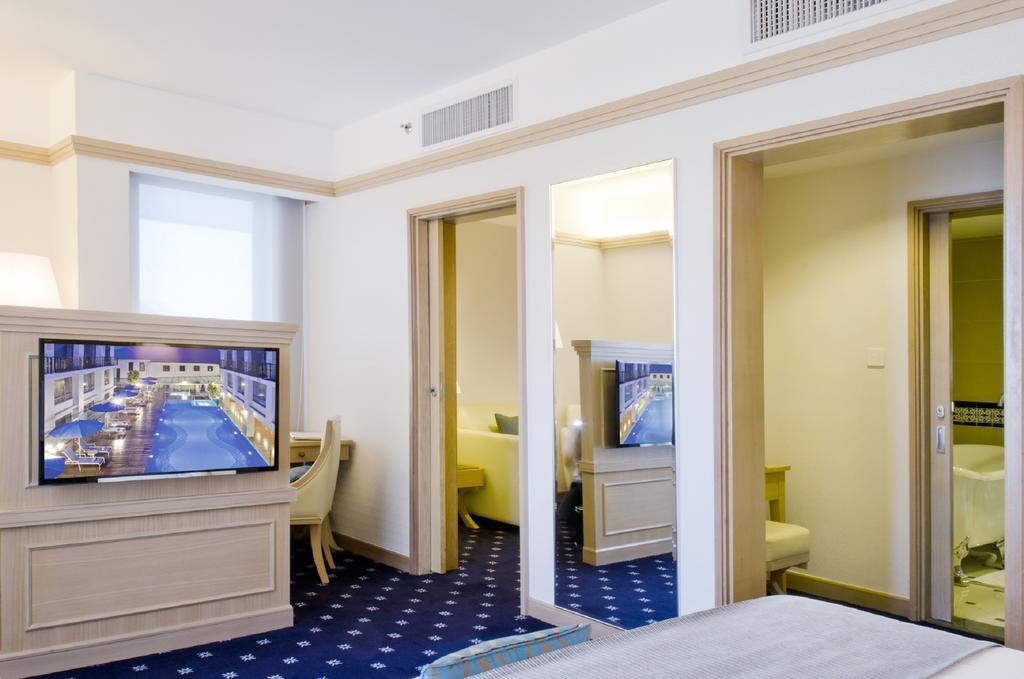 Royale Chulan Penang Hotel George Town Room photo