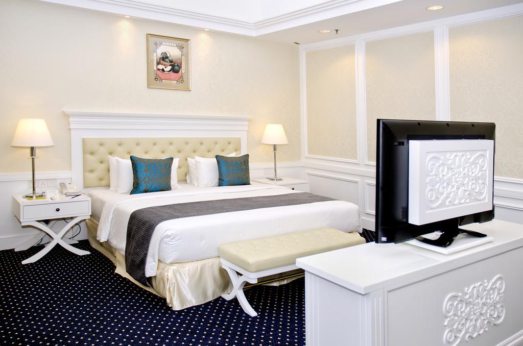 Royale Chulan Penang Hotel George Town Exterior photo