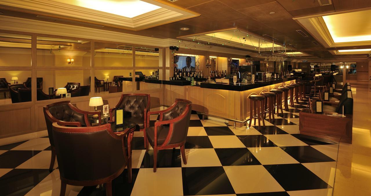Royale Chulan Penang Hotel George Town Exterior photo